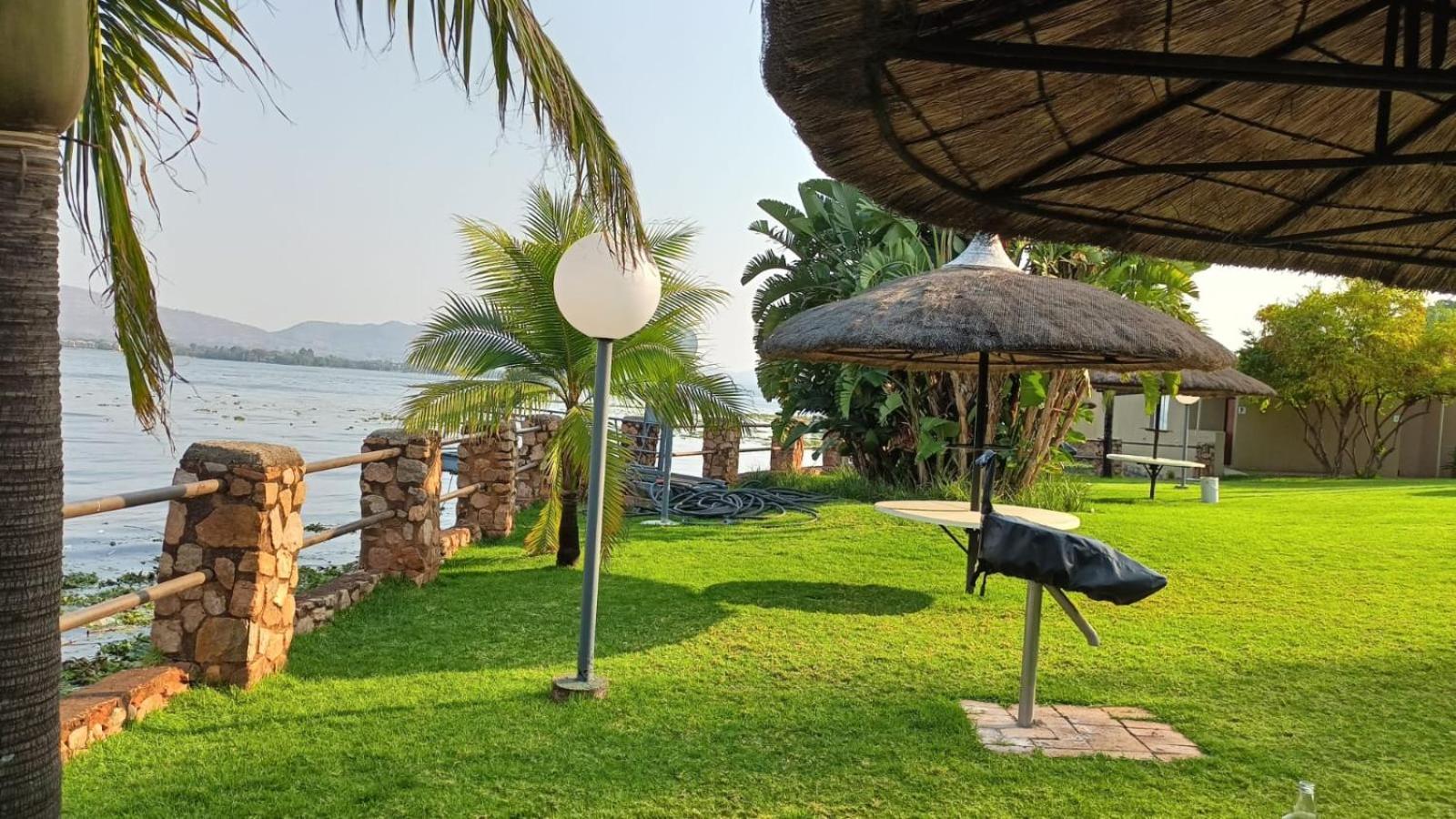 The Holiday House Harties Hartbeespoort Eksteriør billede