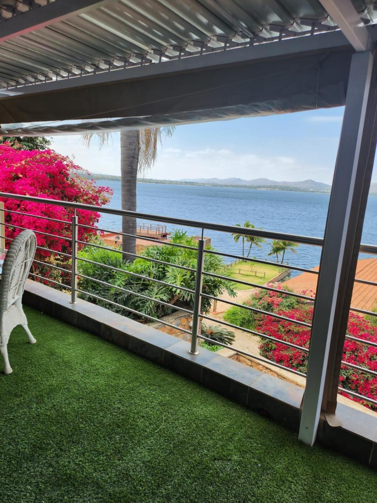 The Holiday House Harties Hartbeespoort Eksteriør billede